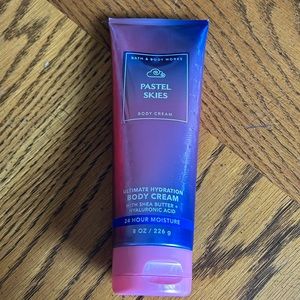 Bath & Body Works Pastel Skies Body Cream 8 oz